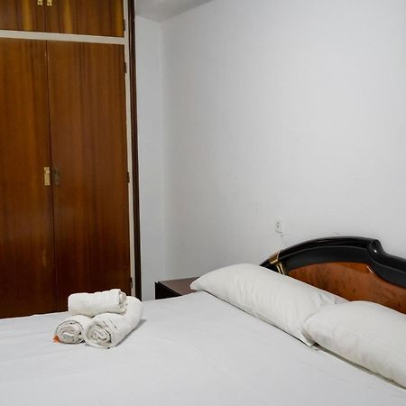 Habitacion Doble En La Victoria مالقة المظهر الخارجي الصورة
